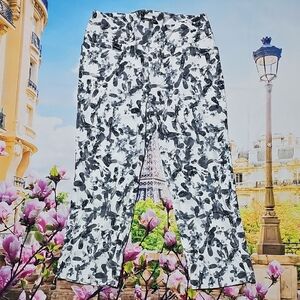 Lisette L MONTREAL Floral Print Capri Pant Size 6